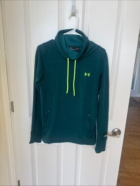 Under Armour Sweatshirt